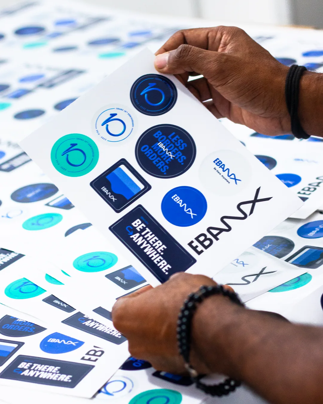 Cartela de adesivos personalizada da Ebanx