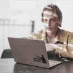 Don't touch my laptop | Mascarado